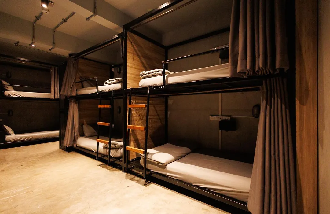 Bed Station Hostel Khaosan-1